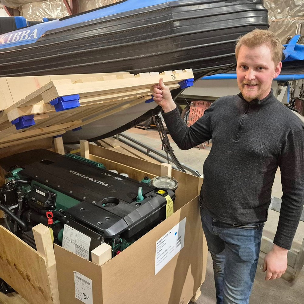 Whale watching RIB speedboat Amma Kibba gets new eco-friendly engine