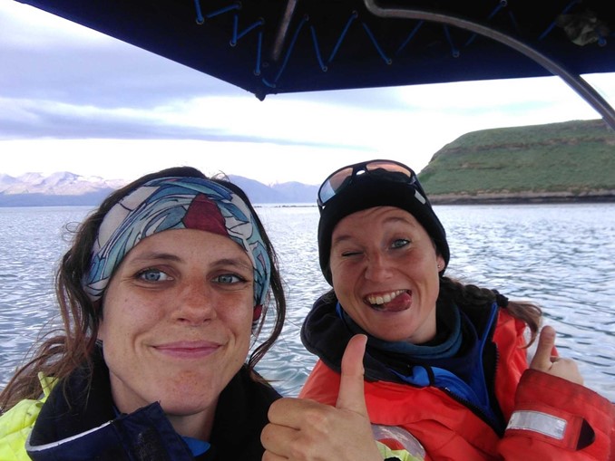 Guide and Captain - Fun at sea