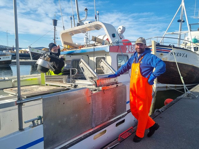 The lumpfish team on land