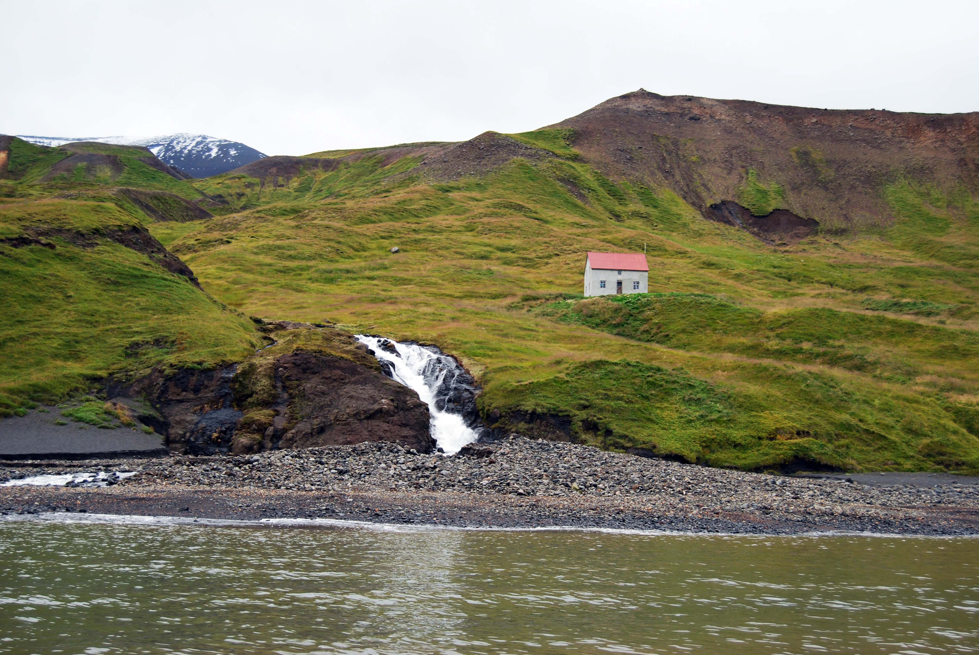 NAUnaustavik