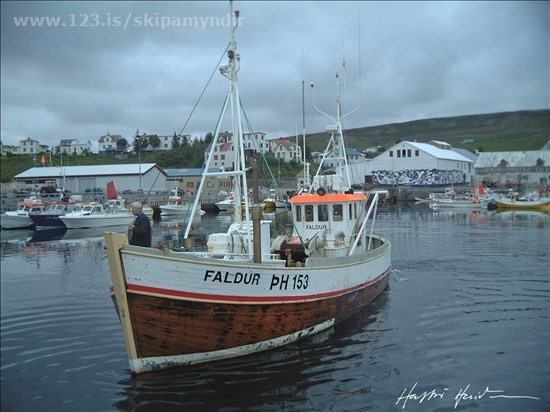 Faldur in Húsavík harbour in 2001